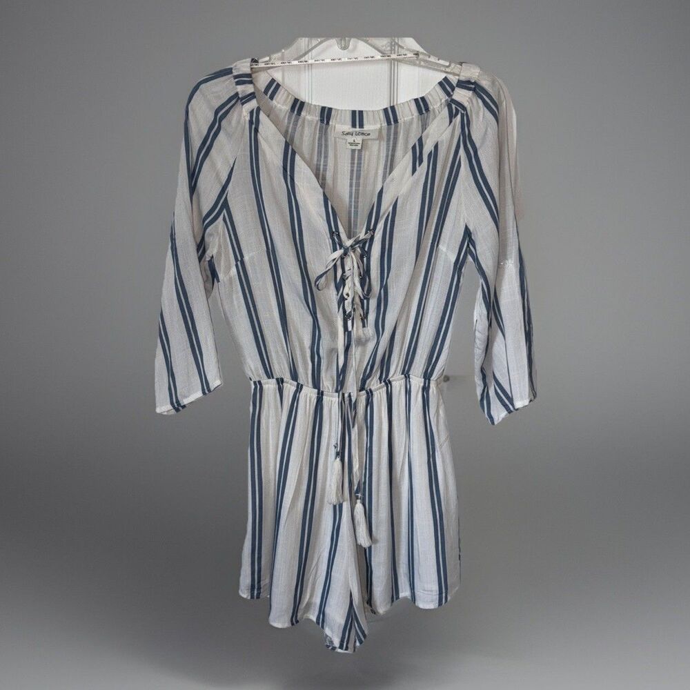 Salty Lemon Juniors /Women's L Off Shoulder Blue & White Lace Up Front EUC